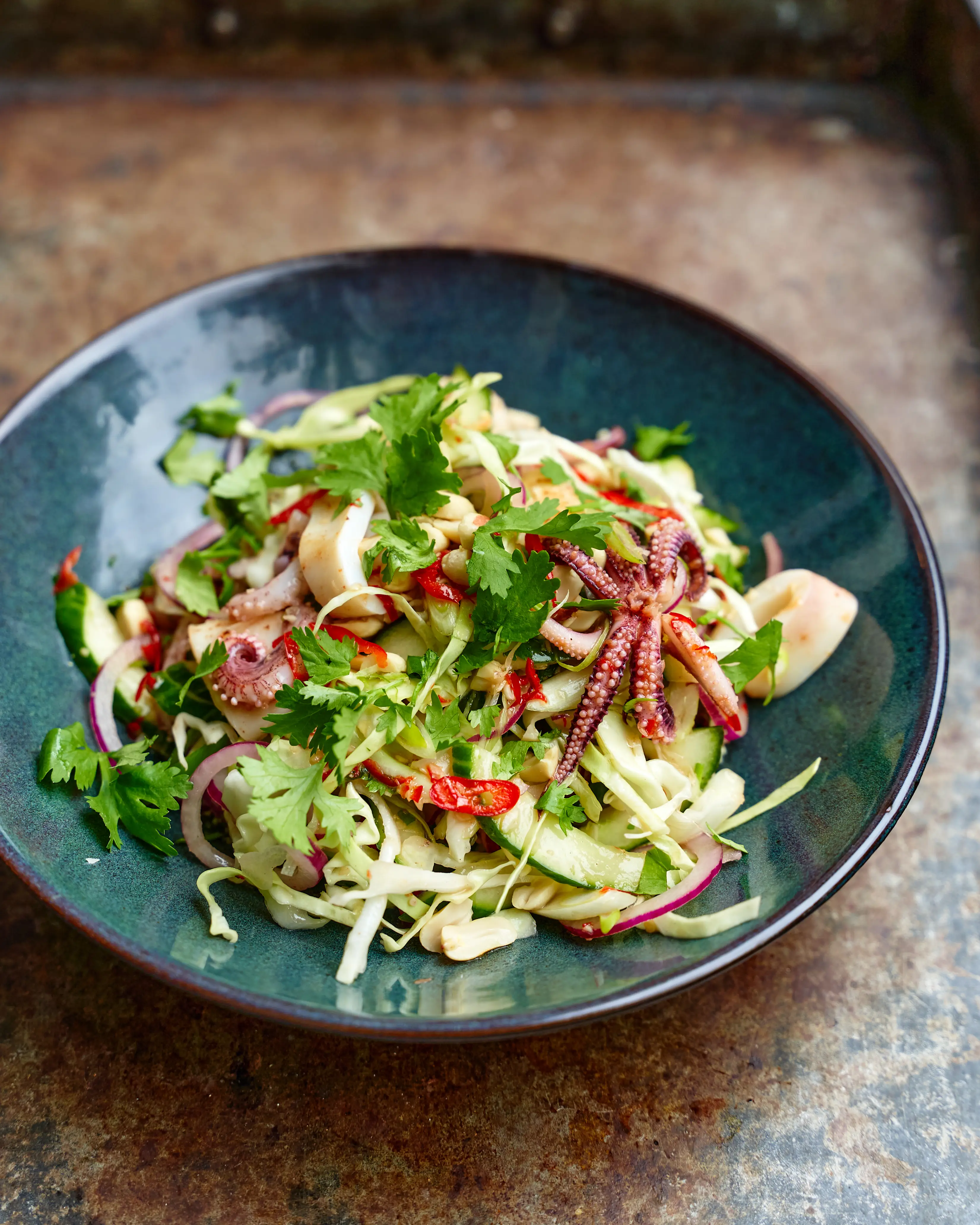 Thai salad with spicy calamari