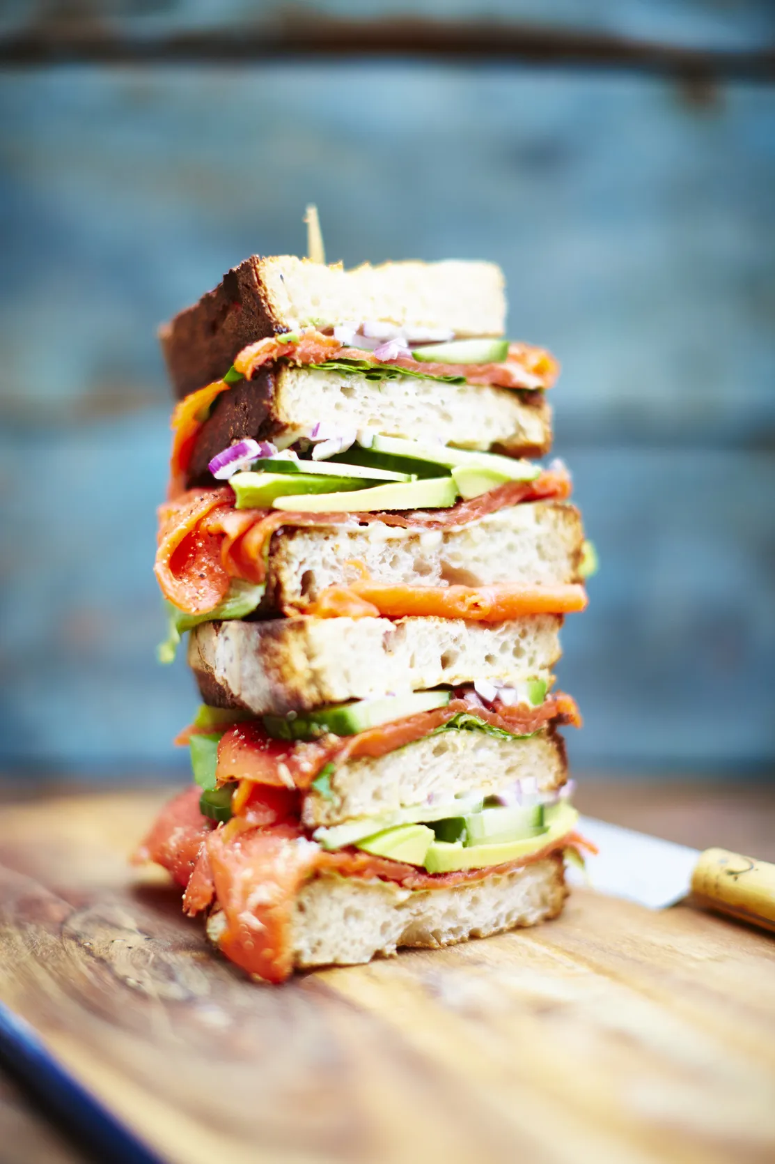 fish-tales-recept-zalm-clubsandwich.webp